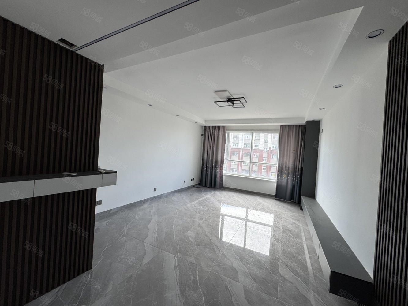 海龙新城3室2厅1卫120㎡南北76万