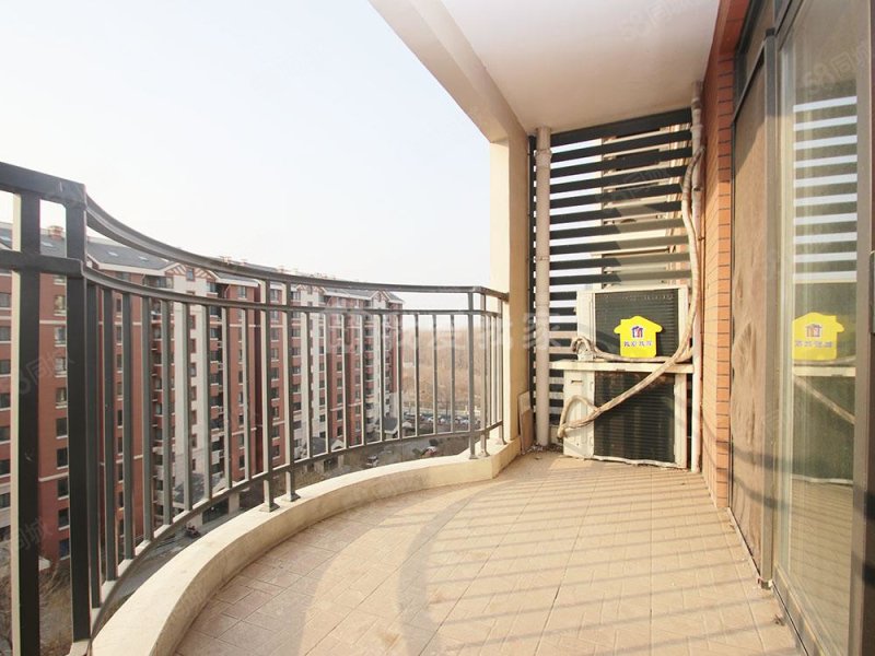 长阳新上长阳翠林漫步一期大三居,看房方便有钥匙业主诚售