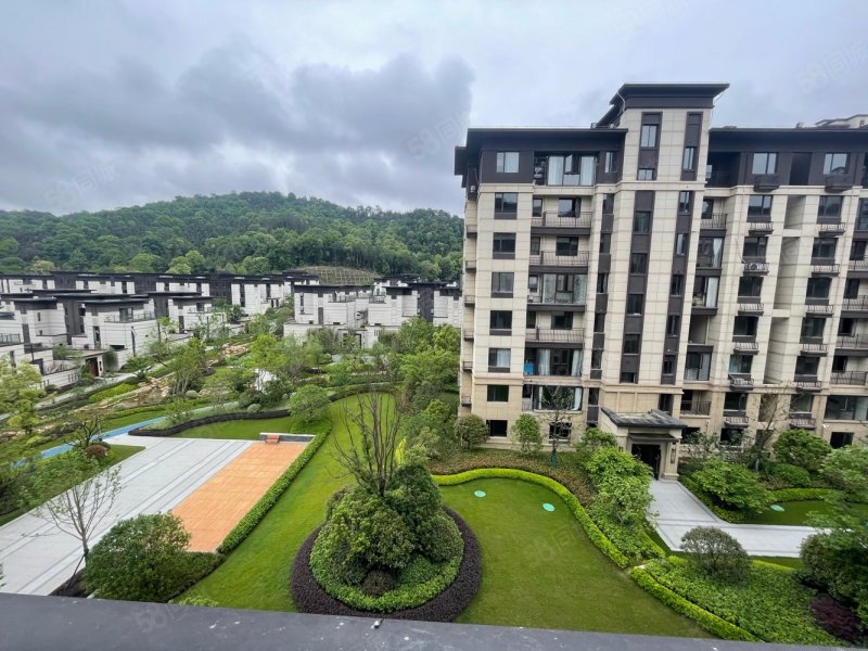 华地公元4室2厅2卫150㎡南北145万