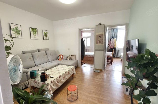 文轩本部南邻 龙山北区 精装三室 免大税