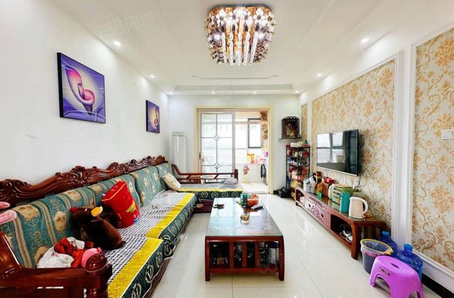 星光中央丽都精装3叶草3室2卫123平免大税十储108万