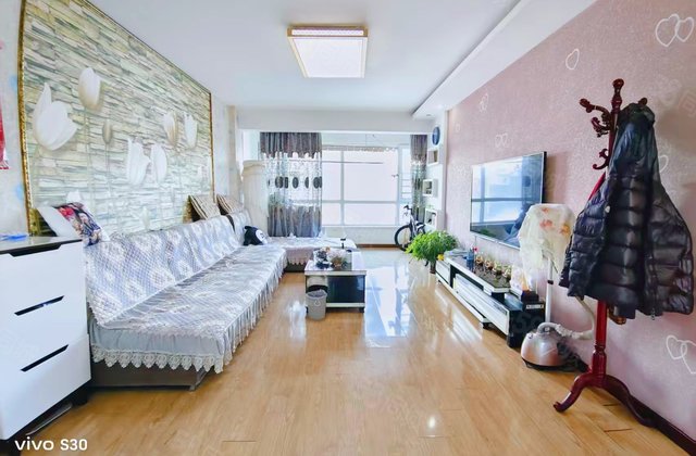 证大清华园3室2厅166㎡98.8万二手房图片