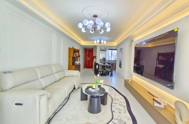 翡翠公馆3室2厅121.66㎡128.6万二手房图片