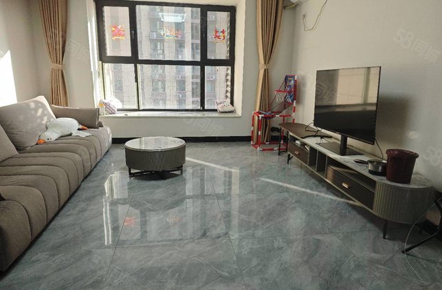 玉兰花园(兰锦园)3室2厅136.21㎡130万二手房图片