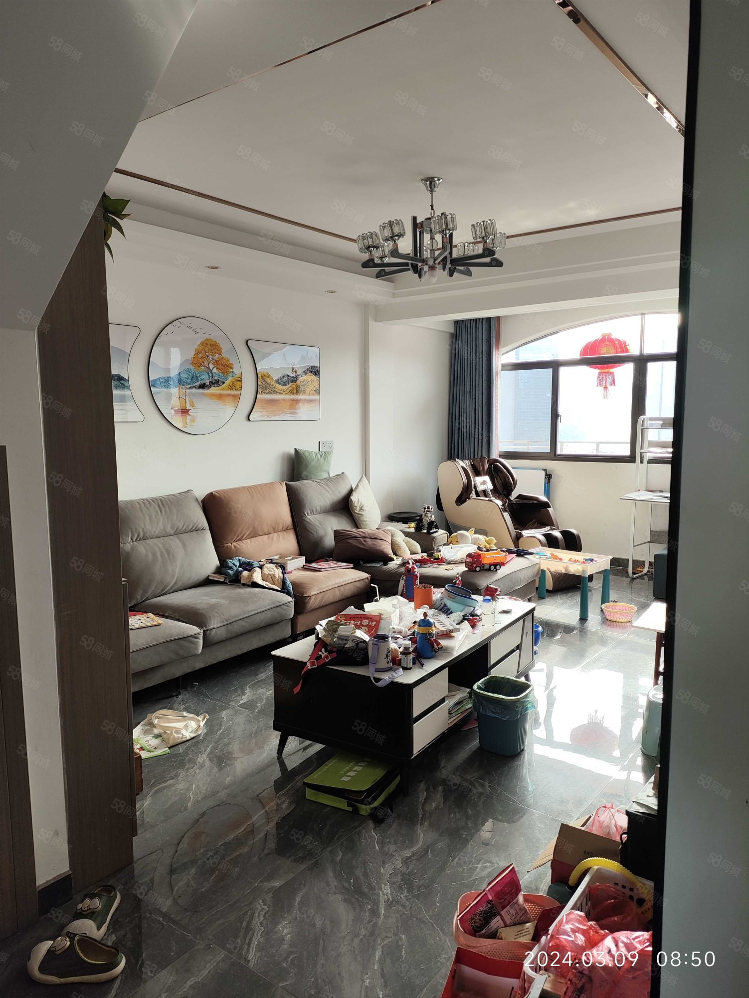 凤凰盛世4室2厅2卫137.5㎡南198万