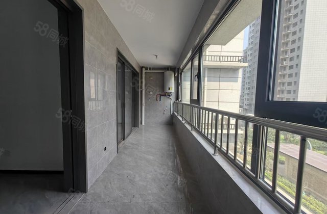 次新房 一实验 康盛园边户 带车位储藏室 有证可按揭