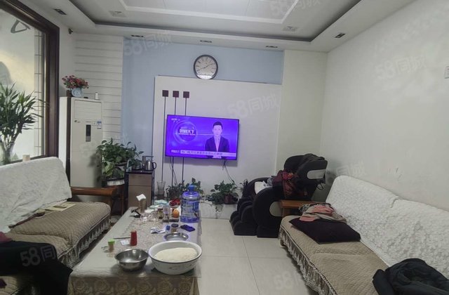 湖北小区别墅  户型好 价格不高 房东诚心出售