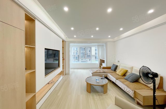 富基春晖花园4室2厅135㎡89.8万二手房图片