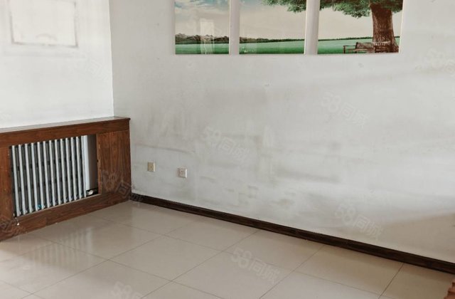 站前街刚需小三居 视野好 医疗配套成熟 满二看房有钥匙价格可