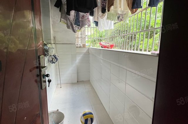 青苑小区4室2厅128㎡36.8万二手房图片