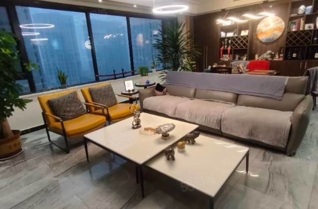 急售开发区实验东昌 观景房 百合新城 大平层四室精装