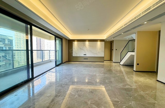 龙湖龙悦台5室2厅180.47㎡380万二手房图片