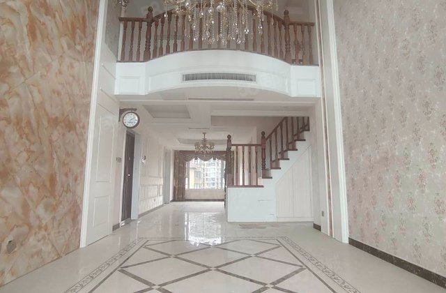 中山名都4室2厅153㎡110万二手房图片