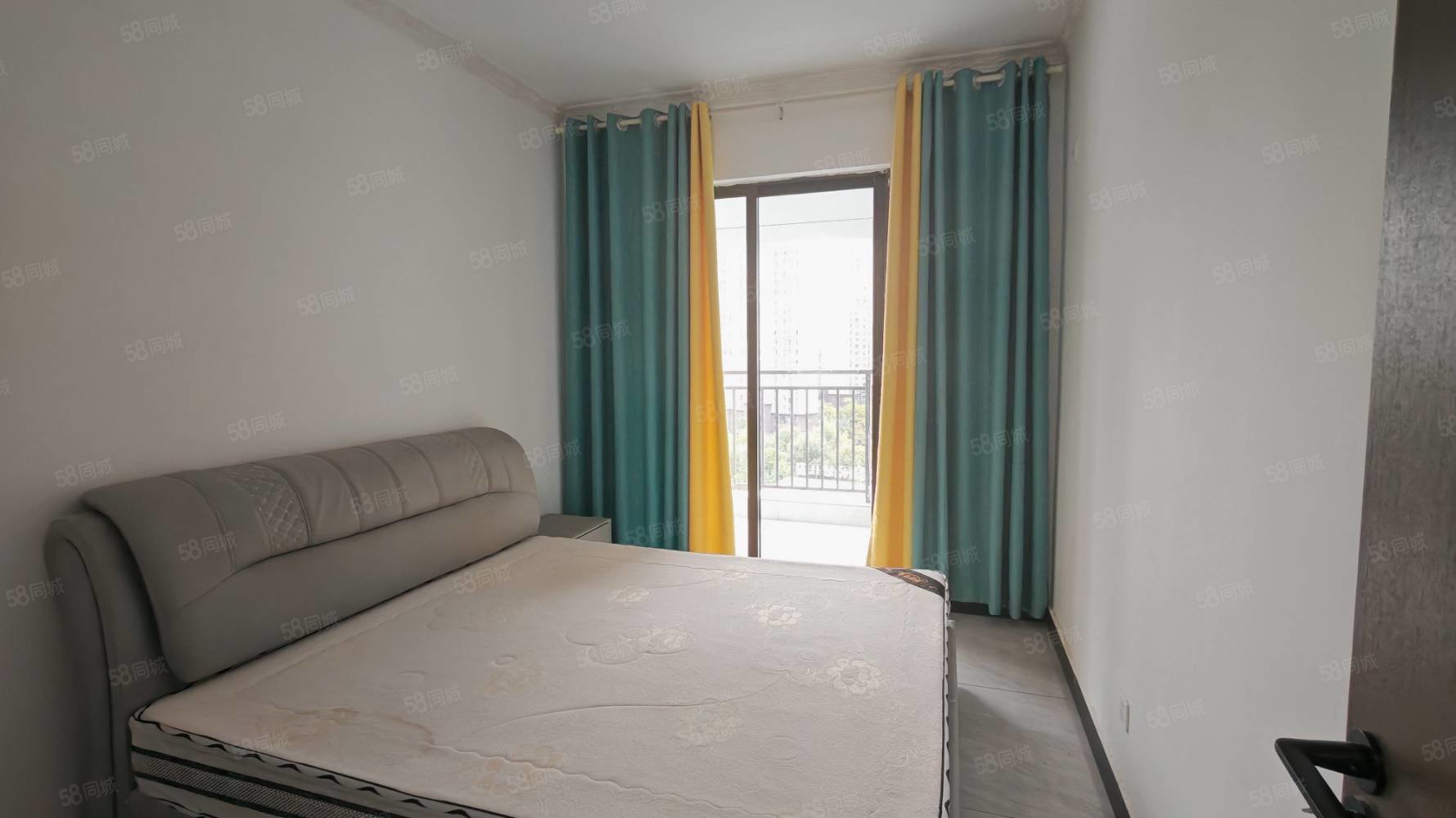 吾悦广场悦湖公馆3室2厅2卫118㎡南北78.8万