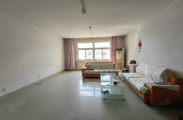 单价6000多电梯大平层四室两厅两卫180平 仅售120万