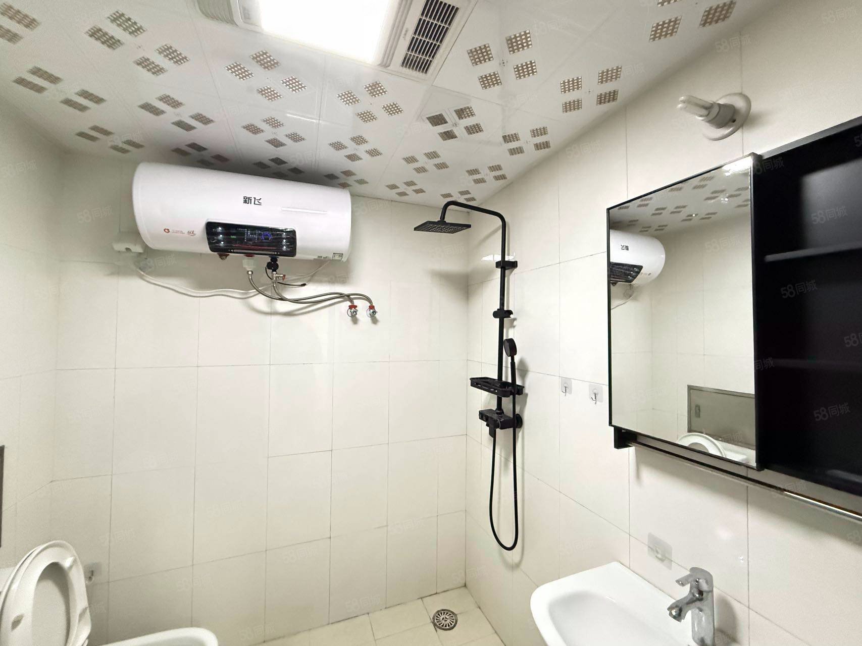 萬泉盛景園1室1廳1衛(wèi)58㎡南北256萬