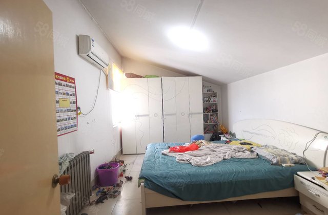 文轩本部 闸口附近 单位家属院 停车方便 正规三室 免大税