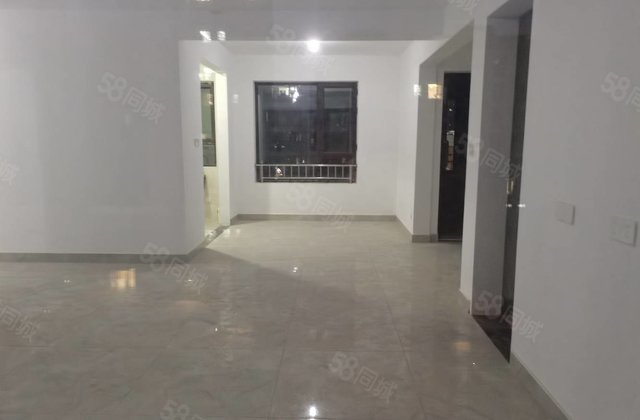 11层电梯洋房带车位储藏室南北通透全明户型