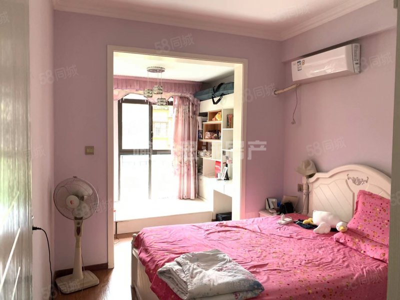 金领格兰维亚3室2厅2卫122.69㎡南105万