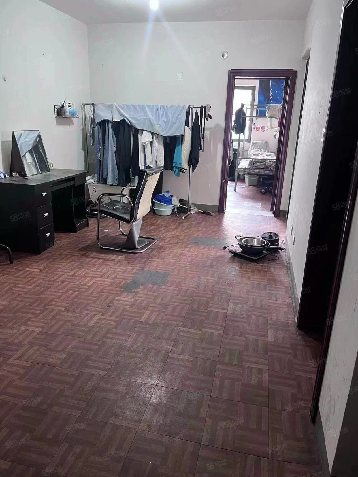 萬達廣場(D區(qū))2室1廳1衛(wèi)80.98㎡南65萬