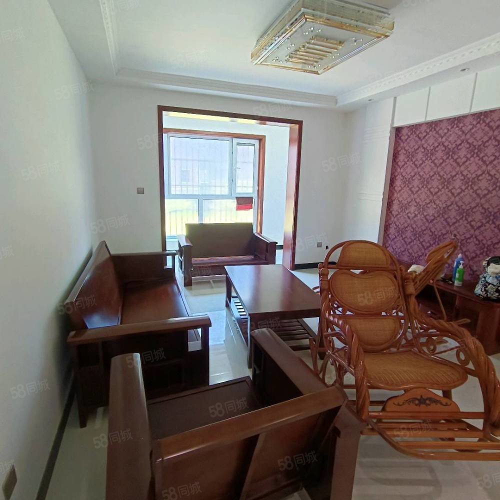 东苑明珠园3室2厅1卫124㎡南北65万