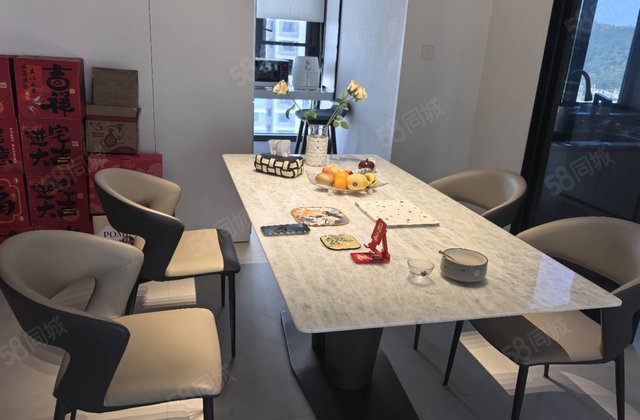 金科世茂玉澜府4室2厅172㎡438万二手房图片