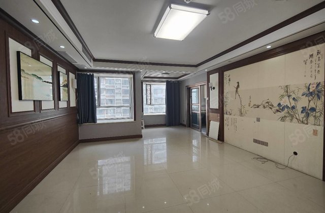 月亮湾C区 中间好楼层 带储 诚心出售