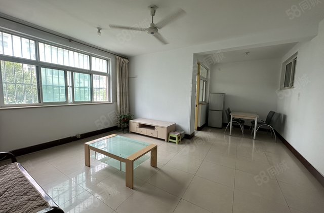 阳光        颐馨园 月亮湾 步梯2楼 三室朝阳 急售