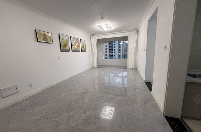 度假区 新一中西邻 民生凤凰城 商品房 次新小区 中间楼层