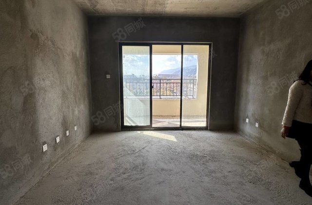 志和天玺4室2厅138㎡85万二手房图片