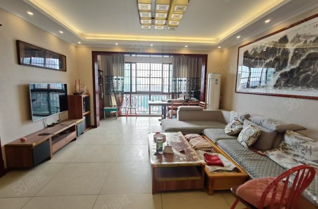 君临天下3室2厅139㎡46.8万二手房图片