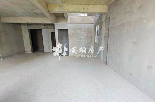 经典西悦城御景上悦(商住楼)5室2厅142㎡36.9万二手房图片