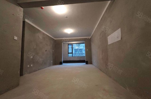 东亚国睿华庭3室2厅135㎡74万二手房图片