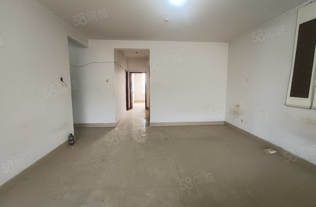 急售 月亮湾D 颐馨园      车位 贵华苑西 区妇幼附近