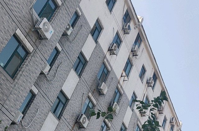 山水文园房主直卖南向采光好 文轩老一一墙之隔免大税