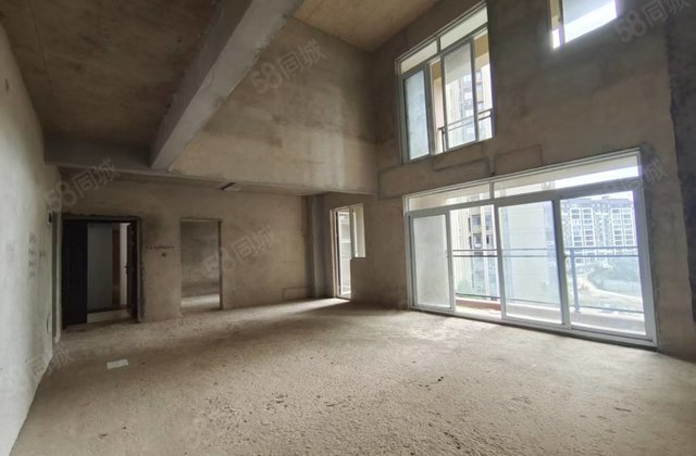 麒龙学府一号剑桥郡3室2厅128㎡43.8万二手房图片