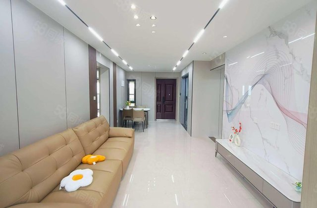 急售，精装修，送车位，南北通透，江南里，阿卡迪亚六期