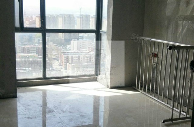 晋中房产信息 晋中二手房 介休二手房  绿城华府,铺了地砖,南北通透