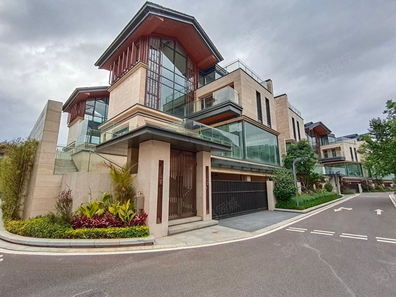 山海湾1号 滇池一线海景 井小镇 私家泳池花园