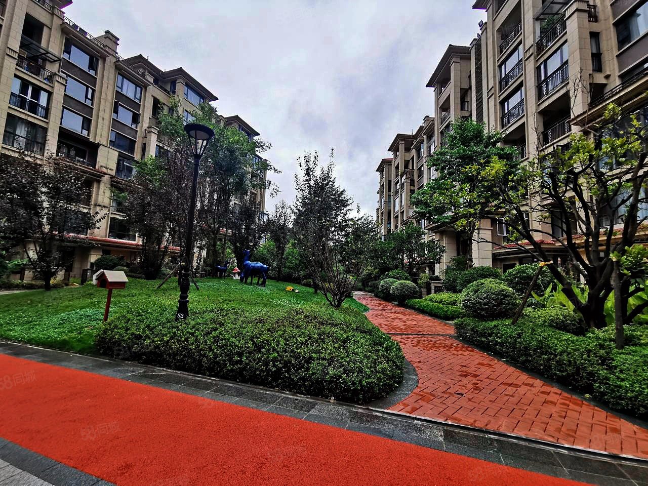 花溪美的国宾府洋房基础装修带地暖产权满二正常首付