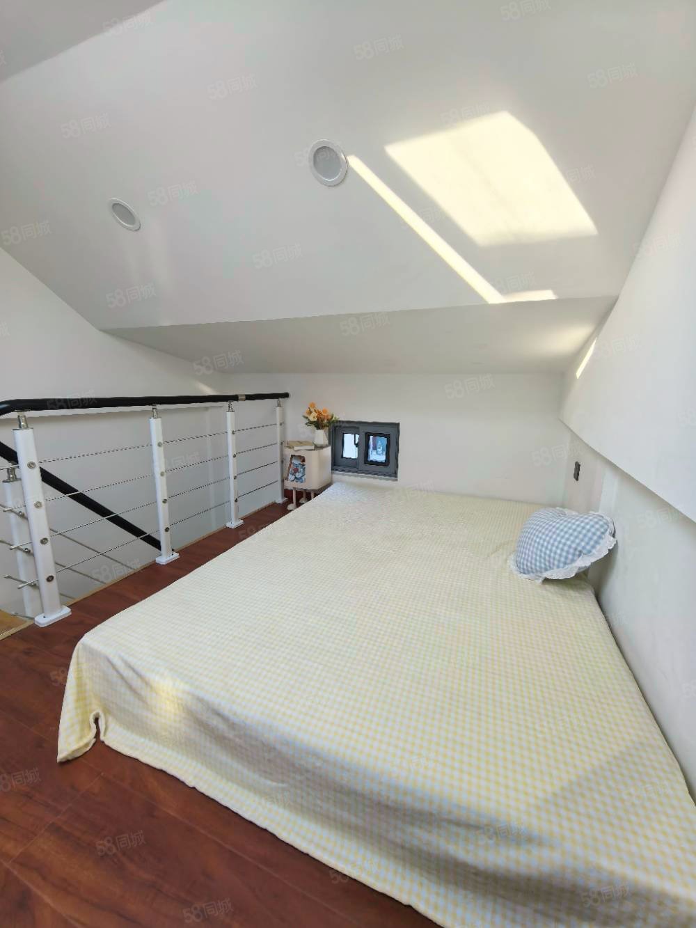 東四四條小區(qū)1室1廳1衛(wèi)20㎡南北160萬