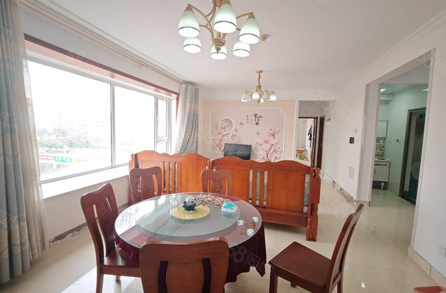 昌润莲城瑞荷园 东边户带车位地下室 免大税看房方便