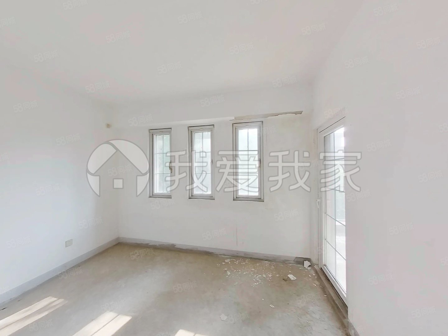 金科帕提歐(別墅)8室3廳5衛(wèi)339.65㎡南北690萬