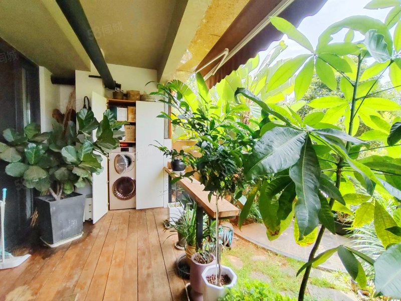 中洲花园洋房一楼带花园南北通透,房东装修好保养好