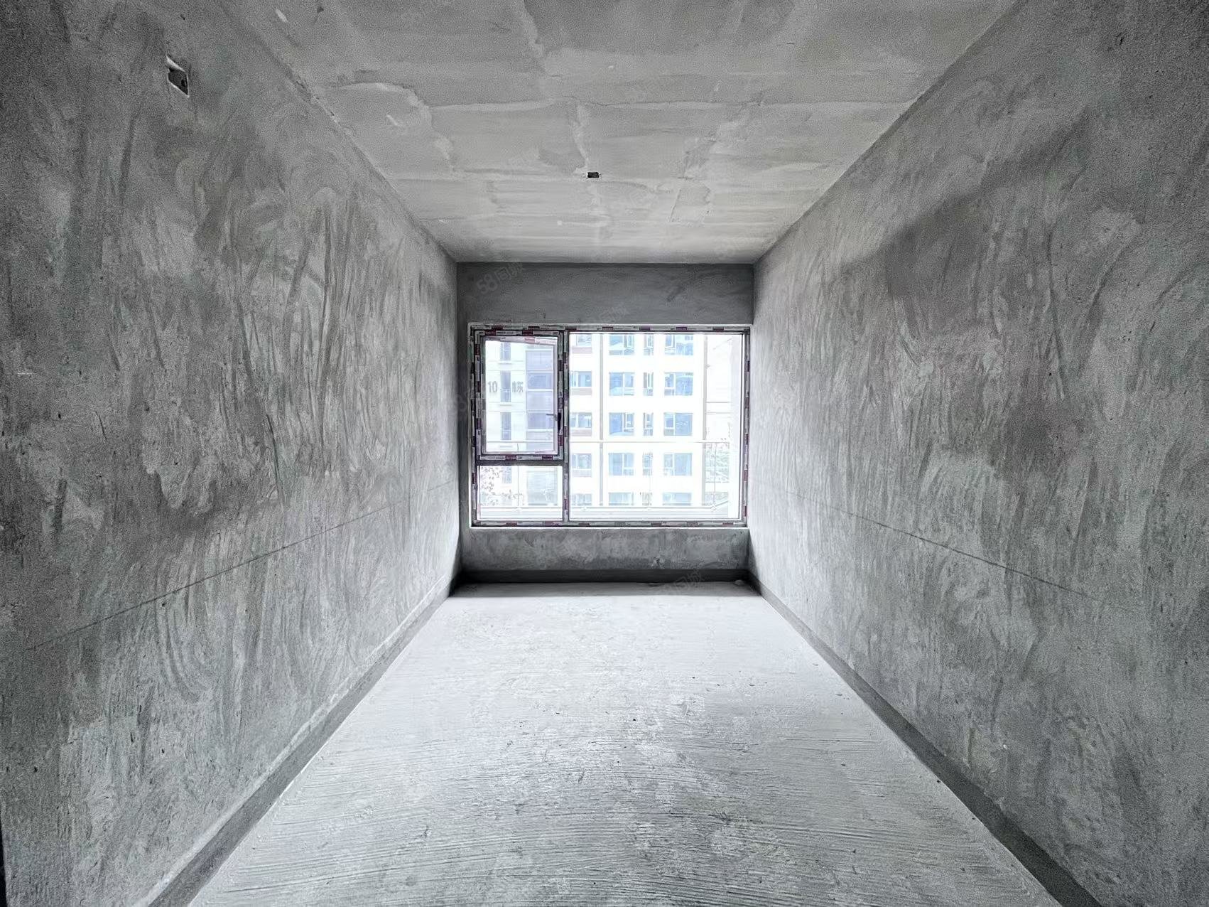 国瑞麓林府4室2厅3卫143㎡南北125万