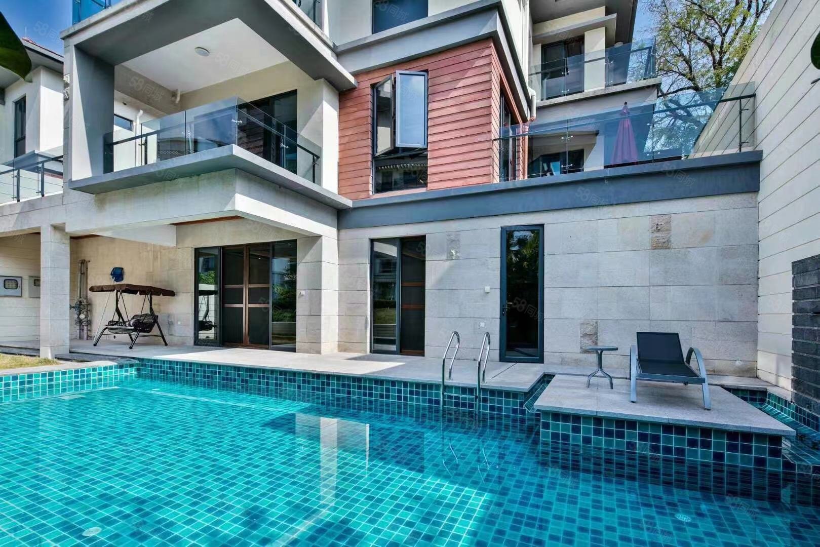 亚龙湾龙溪悦墅(别墅)4室3厅5卫307㎡南北1300万