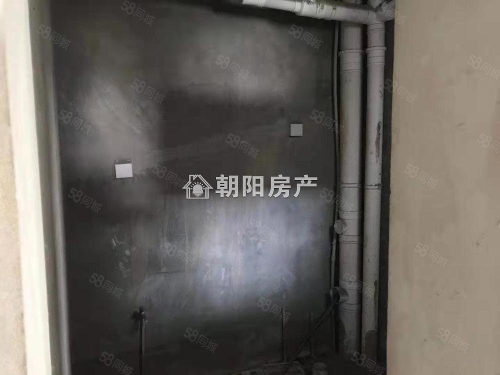 建设村B区3室2厅1卫120㎡南8万