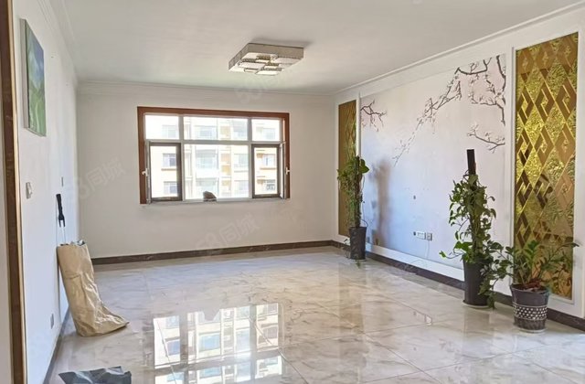 孟达国际新城A3区 好楼层带车位储藏室 免大税