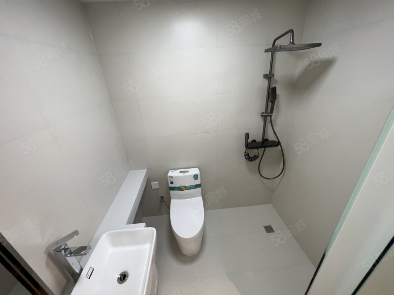 上东逸景3室2厅2卫122㎡南北55.8万