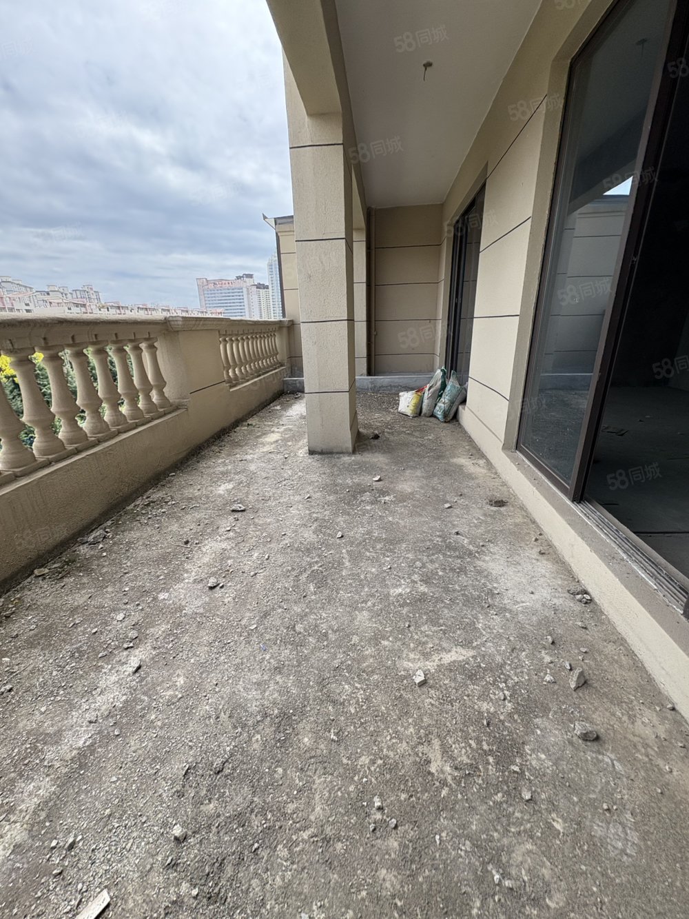 中梁壹号院(别墅)3室2厅3卫169㎡东南178万